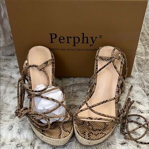 Perphy Strappy Espadrilles Wedges Platform Lace Up Snake Print Shoes Size 7
